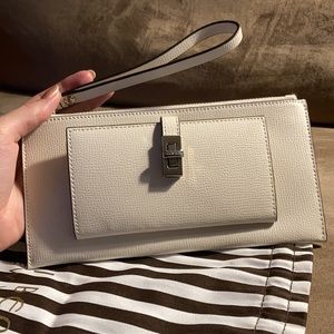 Henri Bendel wallet wristlet